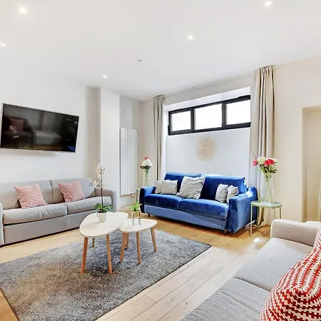 Apartment Magnifique Loft Atelier Parisien 180m2.